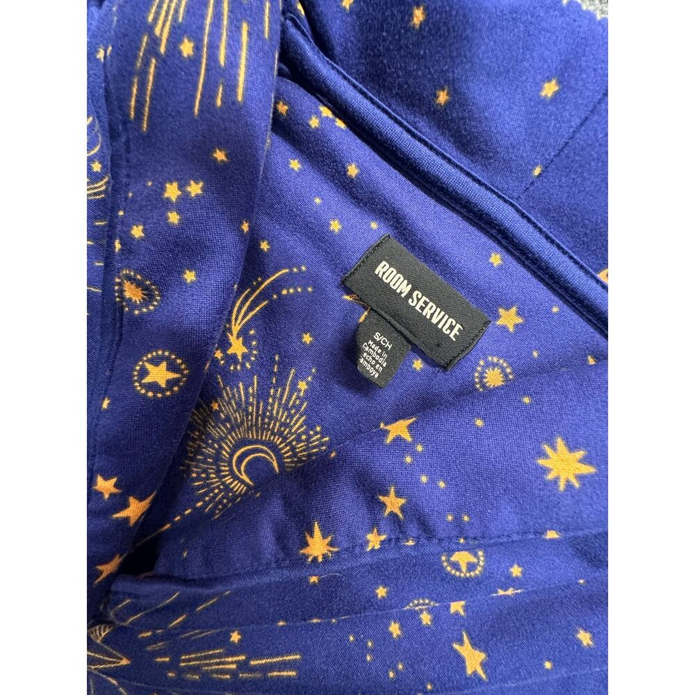Room Service Shawl Collar Celestial Pajama Top Size Small GUC - Picture 3 of 8
